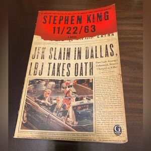 11/22/63 by Stephen King Fiction Novel